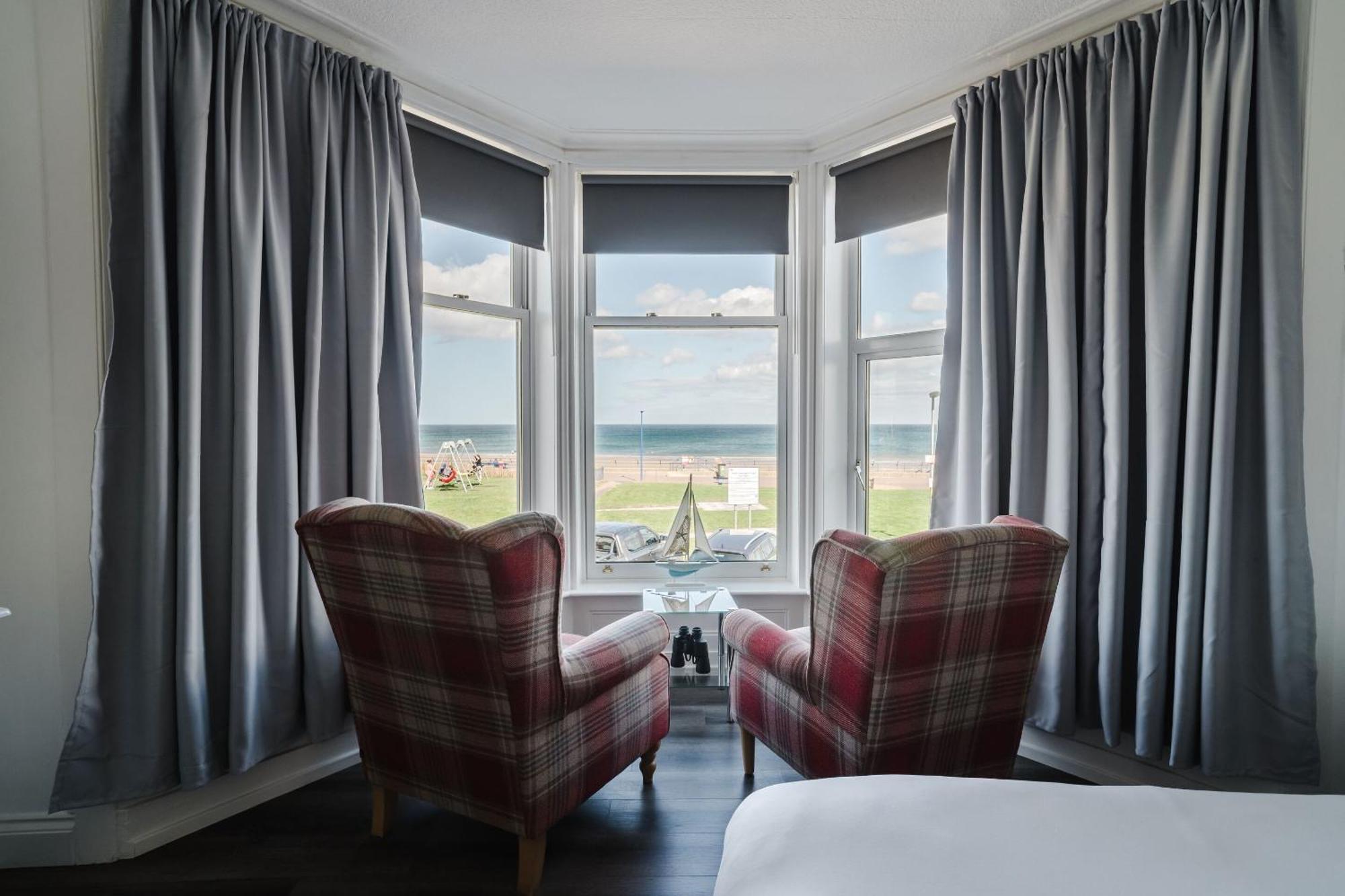 The Roxburgh Guest Accommodation 特维德上游的贝里克 外观 照片