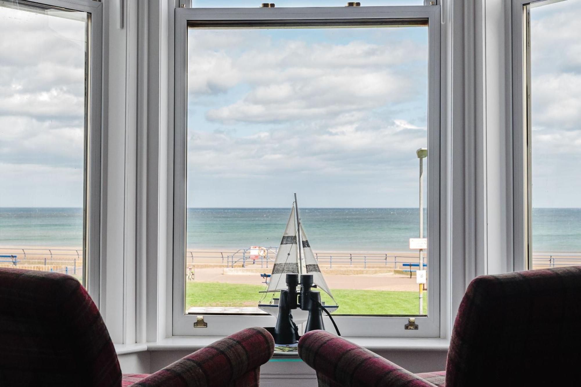 The Roxburgh Guest Accommodation 特维德上游的贝里克 外观 照片