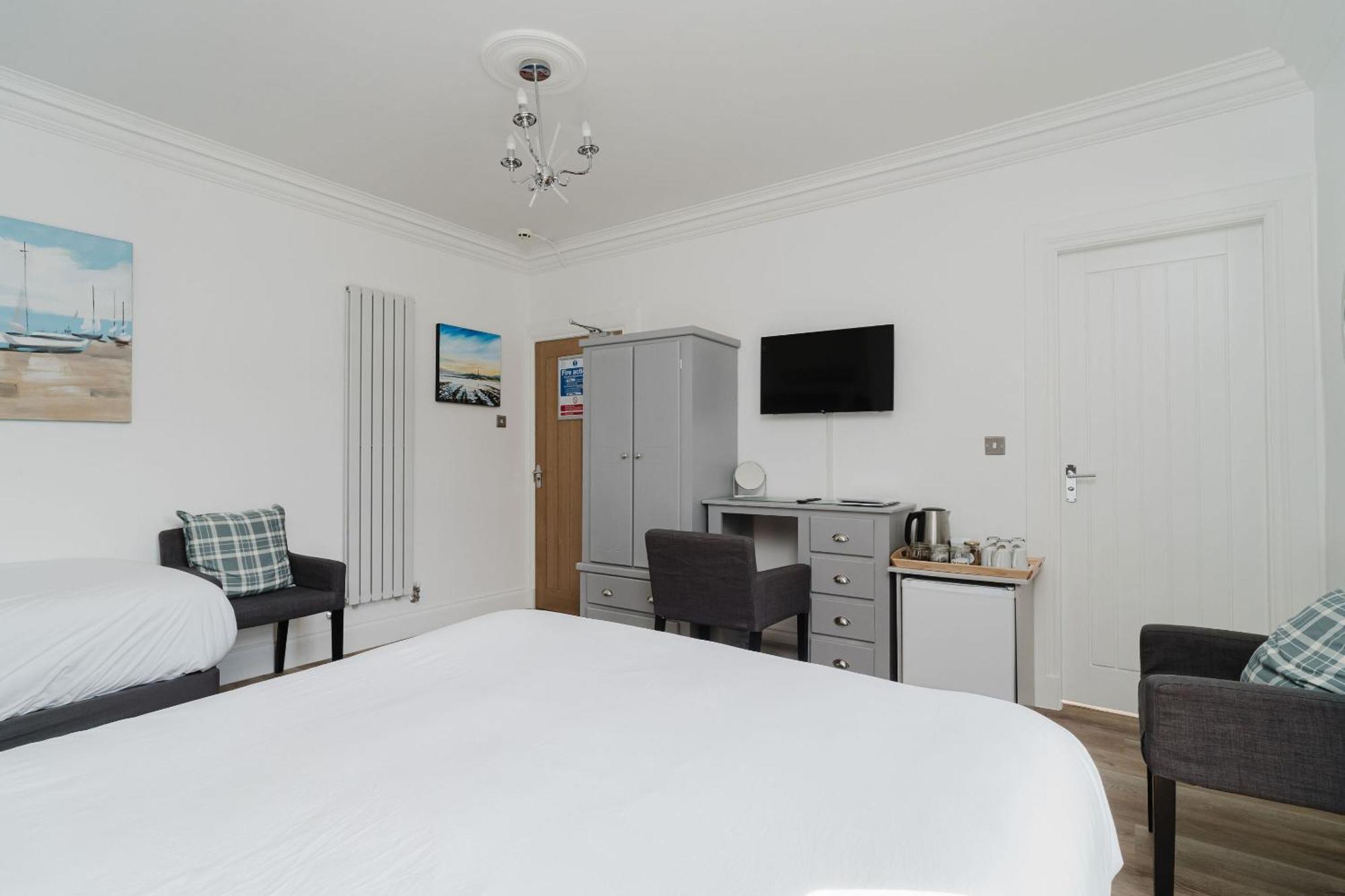 The Roxburgh Guest Accommodation 特维德上游的贝里克 外观 照片
